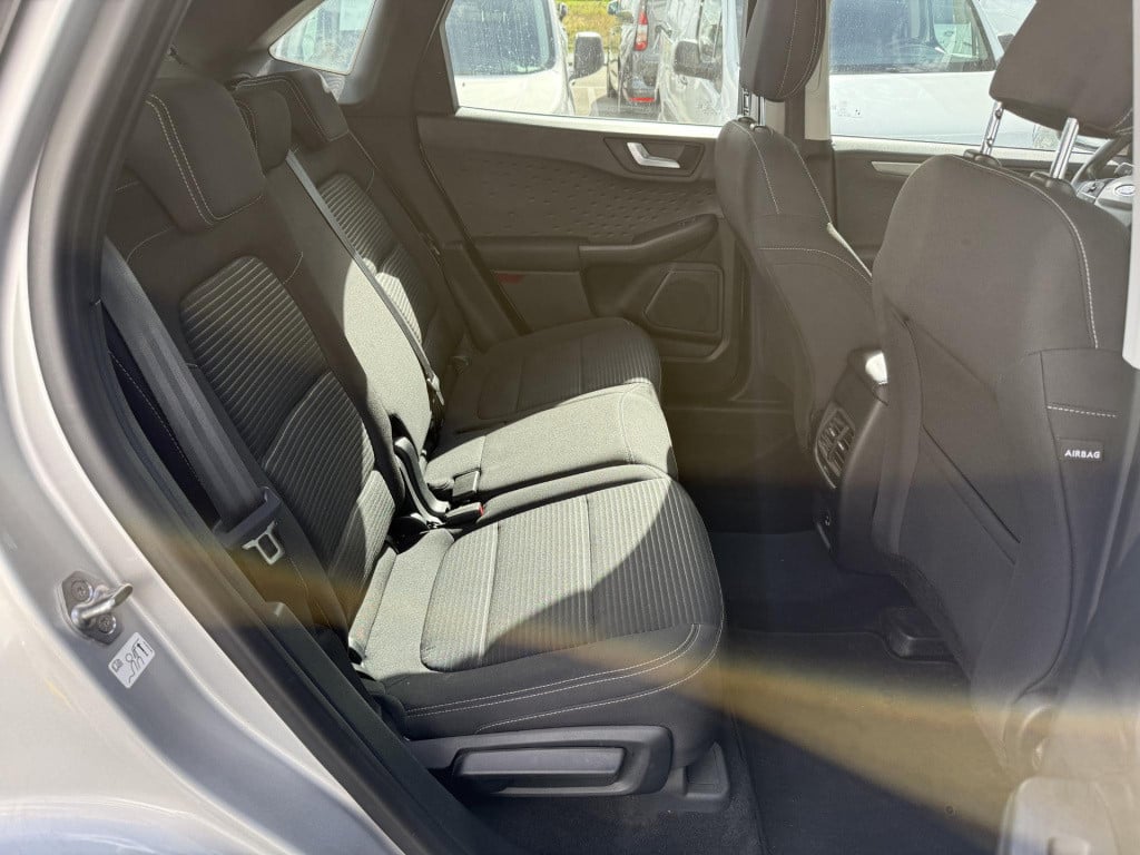 Ford Kuga 2.5 phev titanium winterpack - 19"velgen - adaptieve cruisecontro
