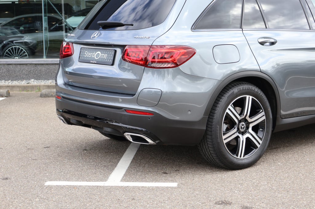 Mercedes-Benz Glc 300e 4matic business solution luxury l mbux l panoramadak