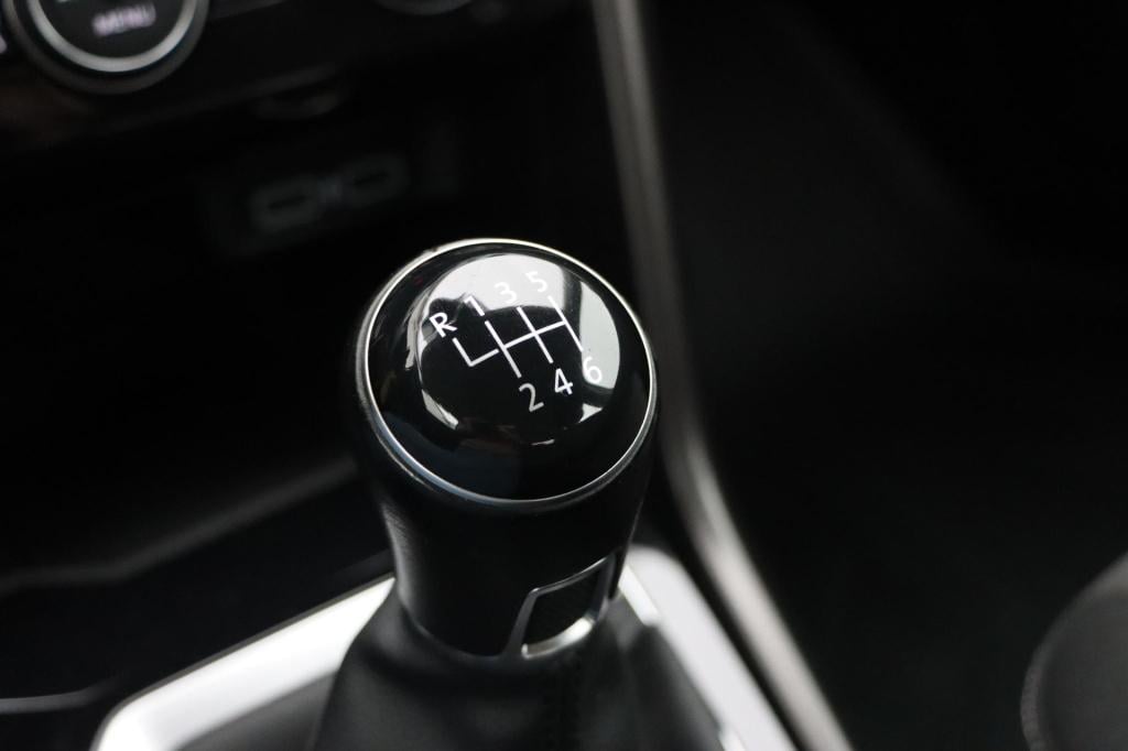 Volkswagen T-roc 1.5 tsi sport