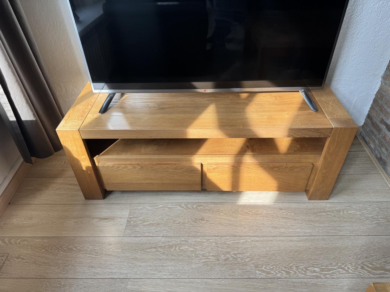 Kast, salontafel en tv meubel