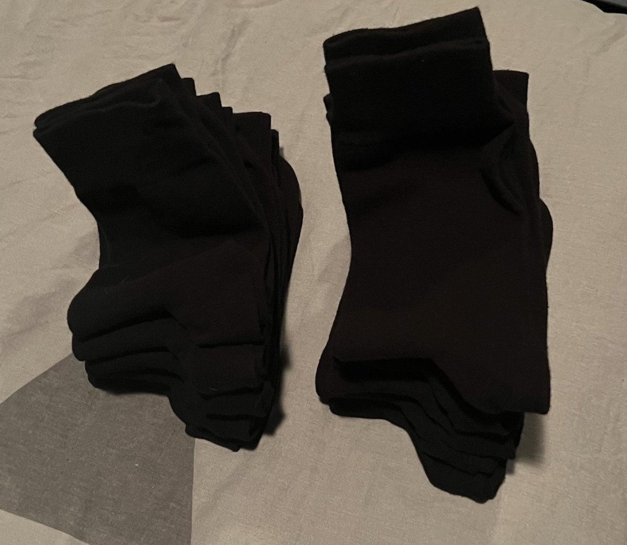 Te koop: 12 paar naadloze herensokken