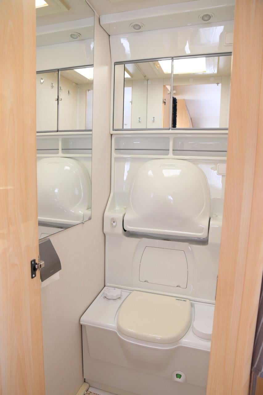 TE KOOP  caravan  Beijerland 2000 type Vitesse 400-2