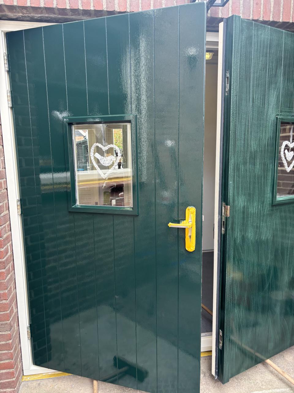 Ervaren Schilder heeft tijd deze zomer!!!!