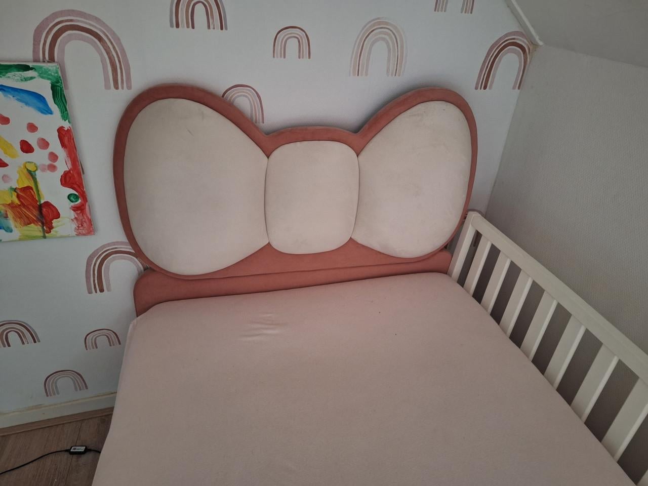Strikjes bed met LED z.g.a.n.