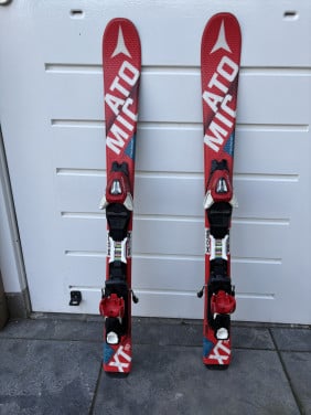 Atomic xt 90cm ski’s met Salomon x max 60t skischoenen (maat 27/28)