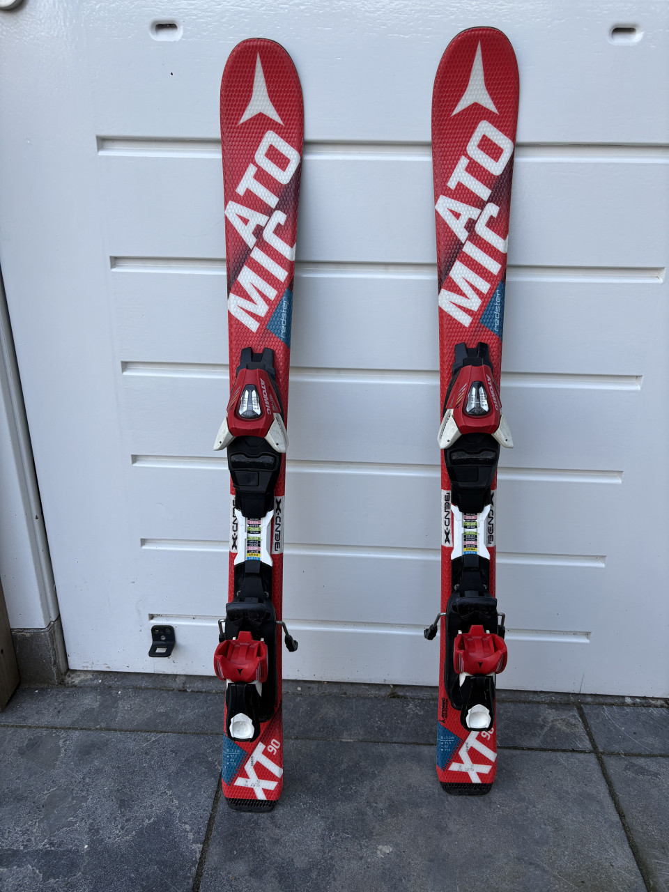 Atomic xt 90cm ski’s met Salomon x max 60t skischoenen (maat 27/28)
