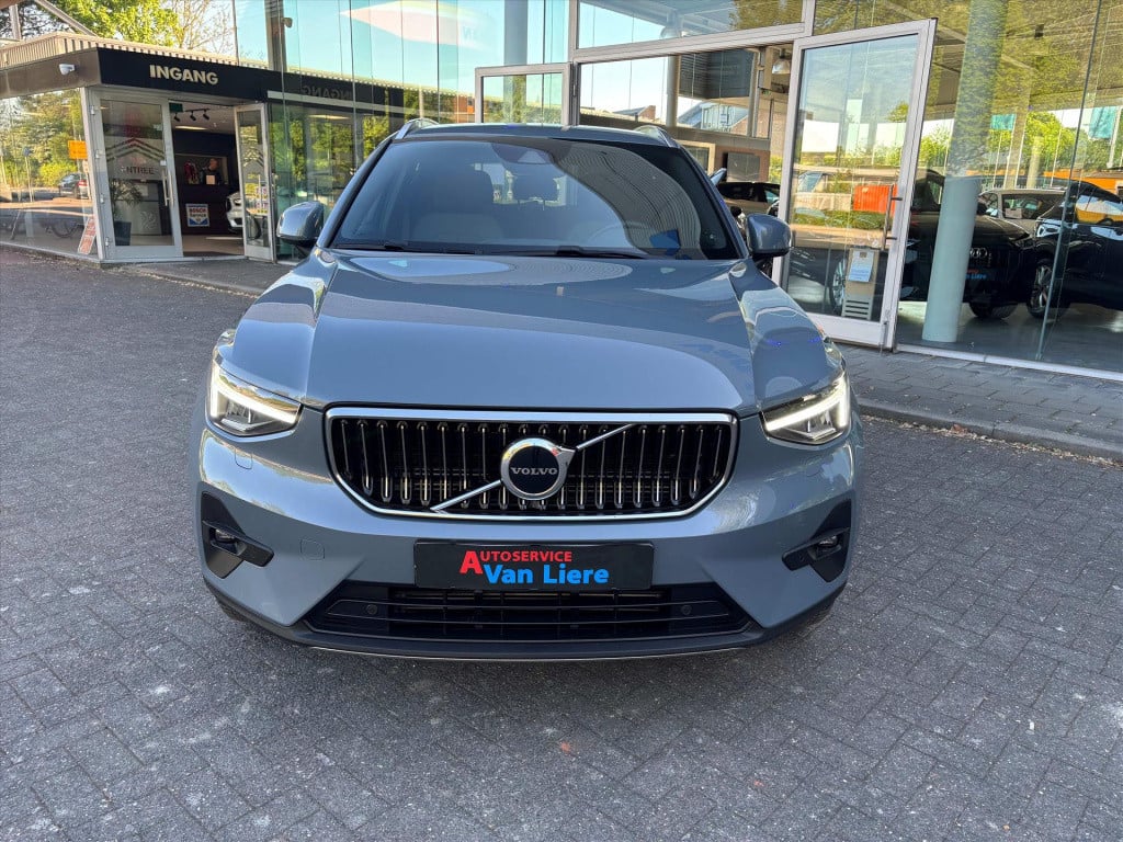 Volvo XC40 t4 plug-in hybrid 211pk aut core bright 20lm velgen| carplay|rij