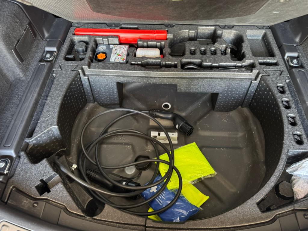 Land Rover Discovery p300e 1.5 r-dynamic s