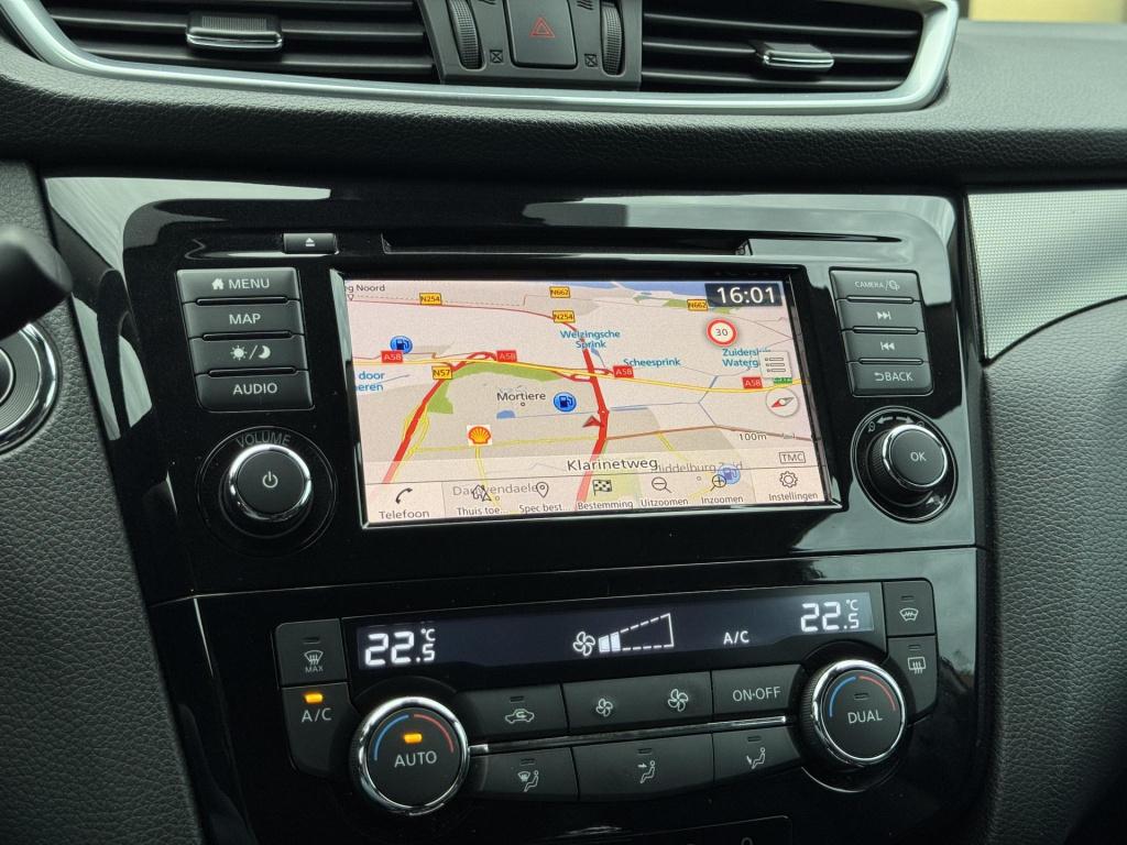 Nissan Qashqai 1.3 dig-t tekna automaat incl. trekhaak!