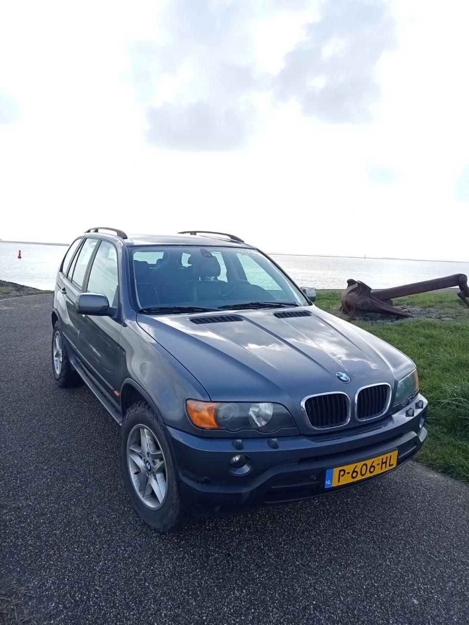 BMW X-5 3.0d handgeschakeld! Origineel NL auto. Met bijzonder historie
