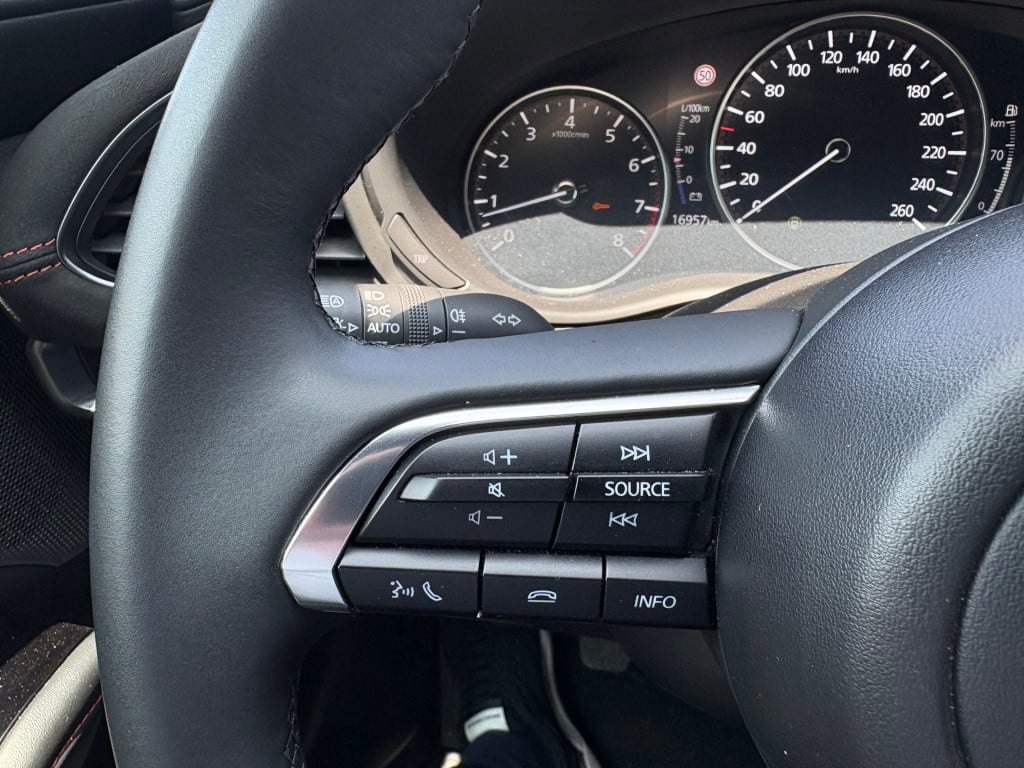 Mazda 3 2.0 e-skyactiv-g m hybrid 122 homura