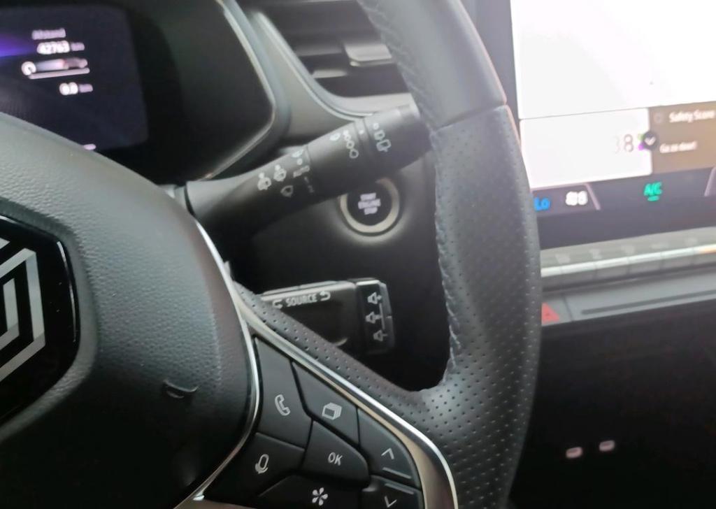 Renault Captur 1.6 e-tech full hybrid 145 techno