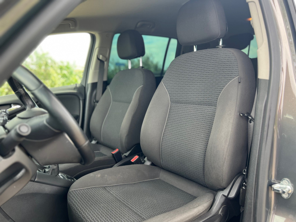 Opel Zafira tourer 1.6 edition turbo 7p. //nap//navi//clima