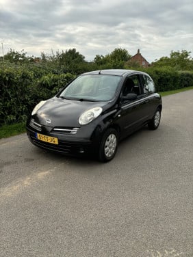 Nissan micra met een jaar apk