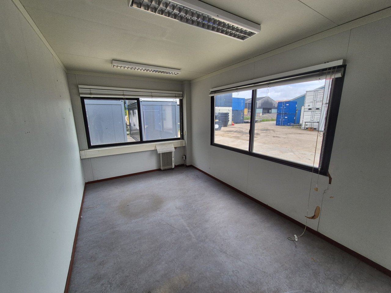 6x3m kantoorunit / woonunit / schaftkeet / bouwkeet