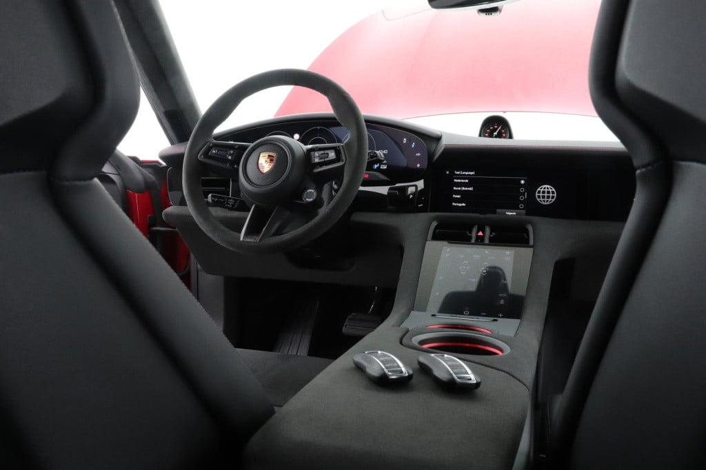 Porsche Taycan sport turismo gts | 93 kwh accu plus | surround view | innod