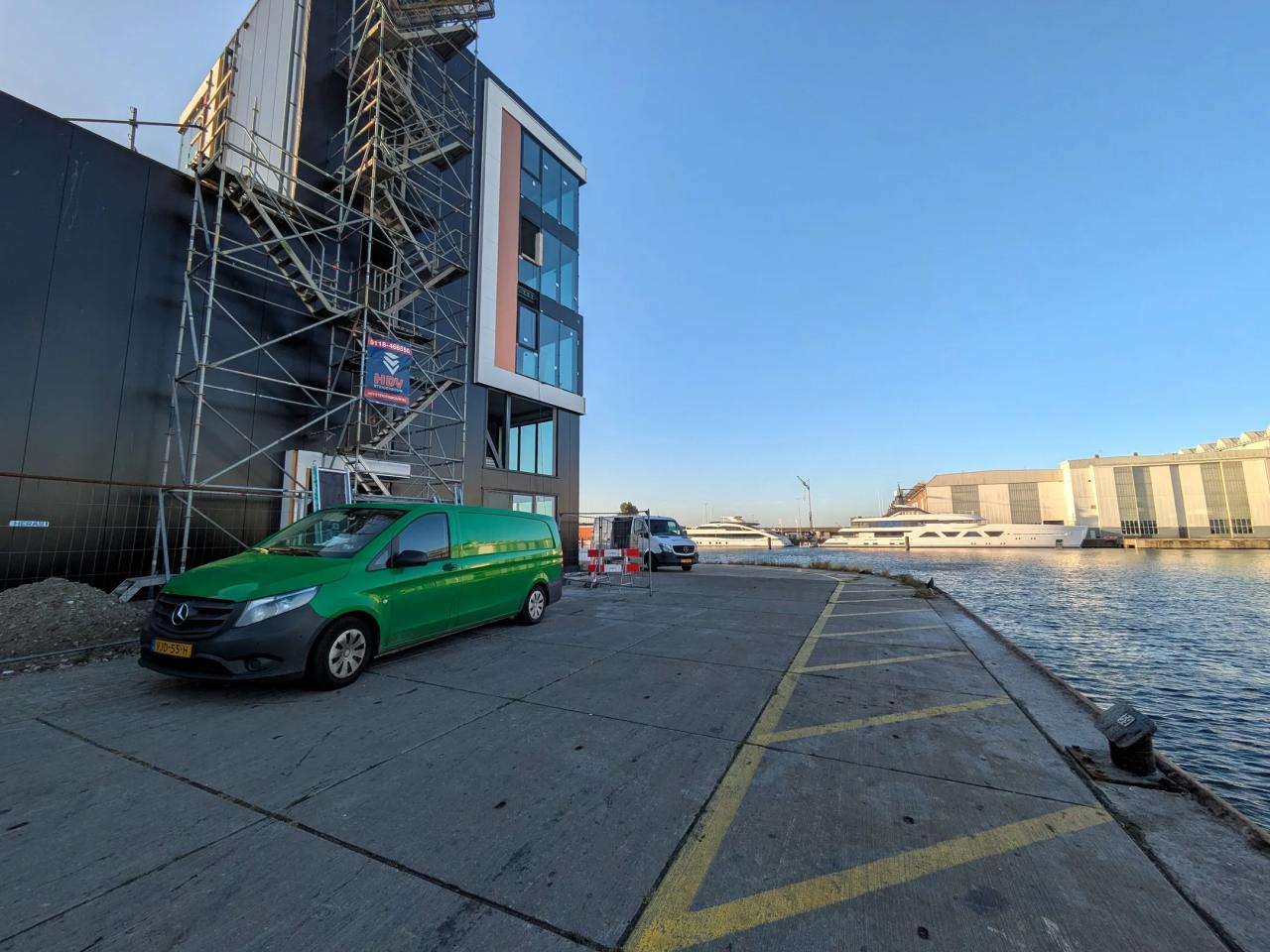 Te huur: nieuwe kantoorruimte (20m²+) aan het water Visserijkade Vlissingen