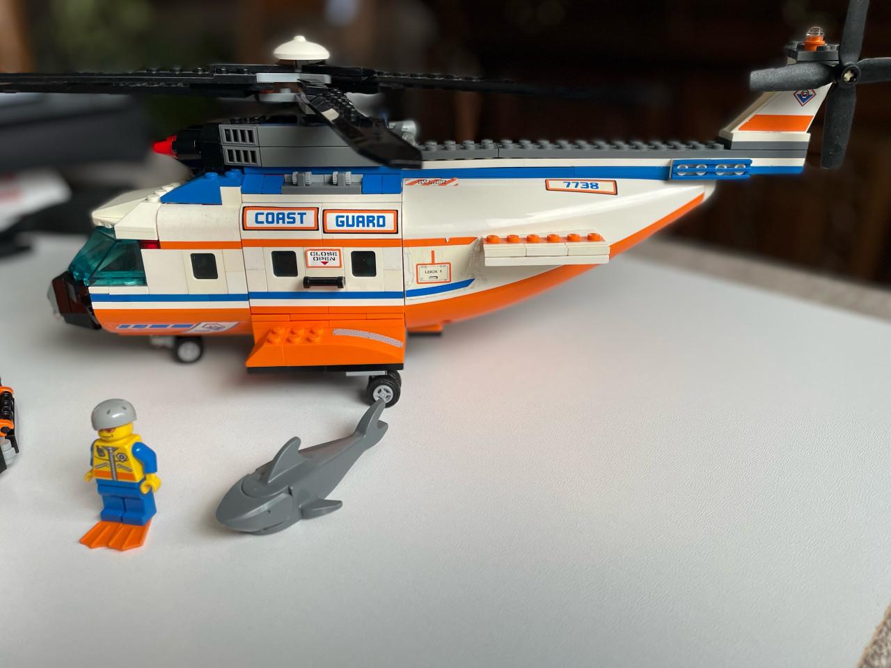 Lego City: Kustwachthelikopter & reddingsvlot 7738