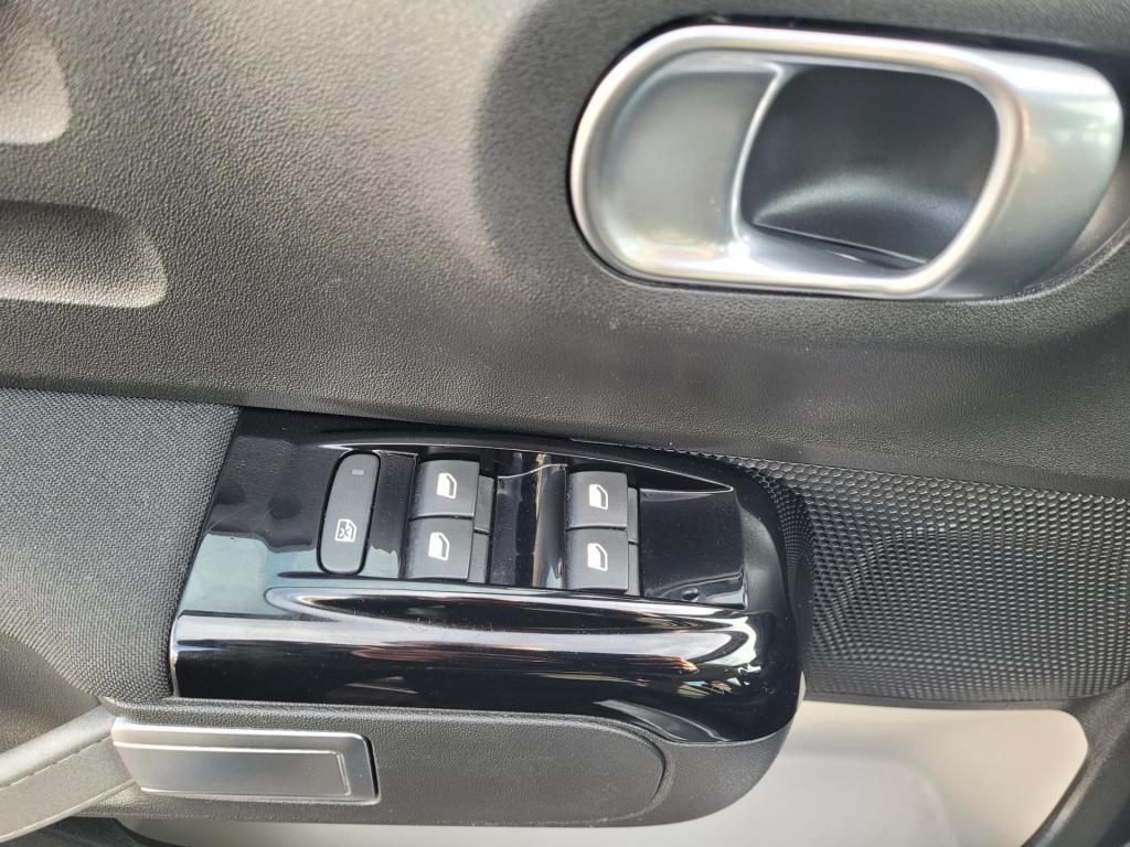 Citroen C3 1.2 puretech s&s shine automaat