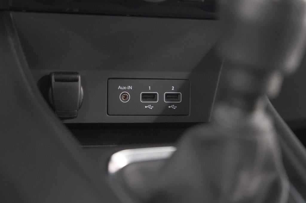 Renault Captur tce 90 intens | trekhaak | camera | navigatie | parkeersenso