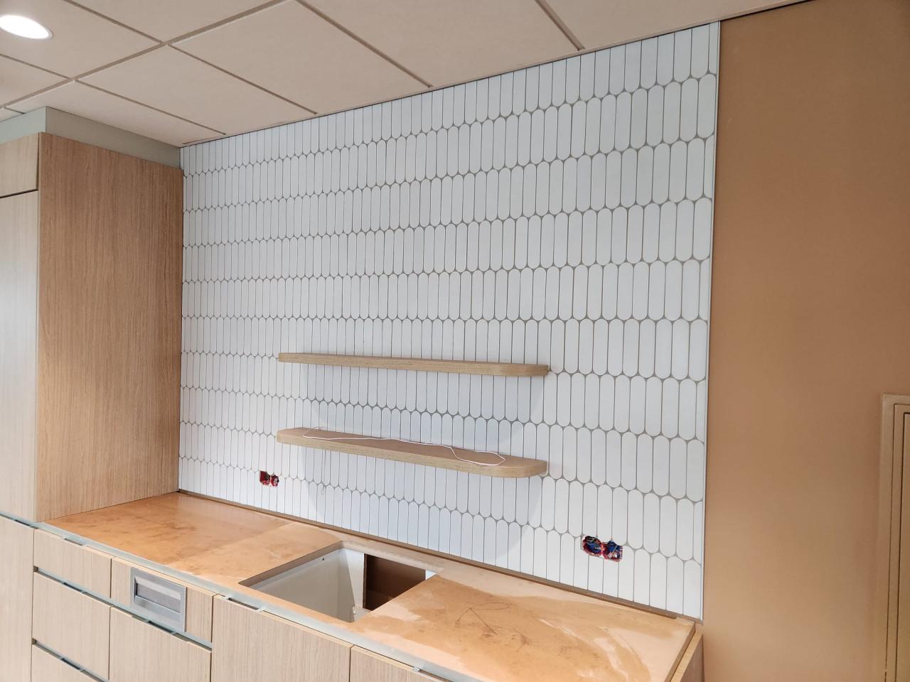 Tegelzetter nodig? Bel/app: 06 21937244 of Mail: jvbtegelzetter@gmail.com