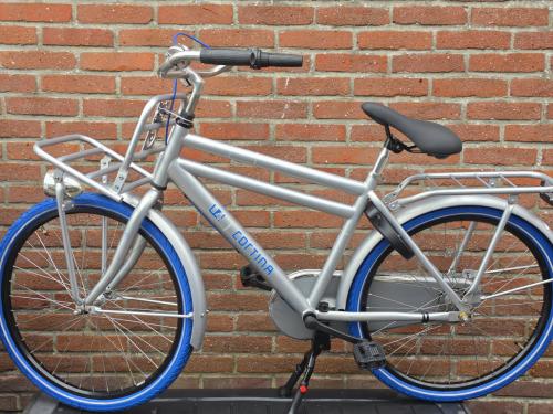 Cortina u4 24 inch transportfiets zilver jongens
