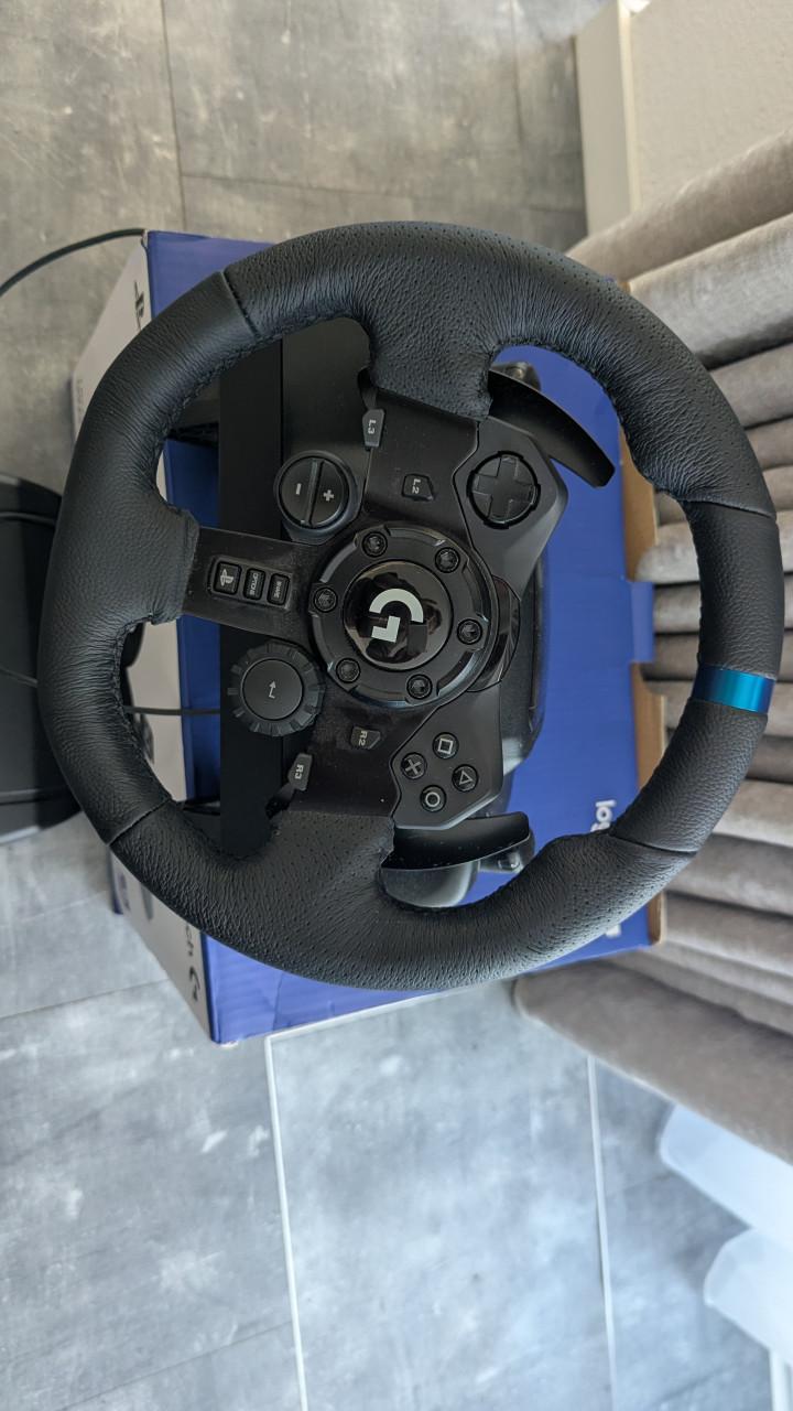 Logitech G923 TRUEFORCE racestuur met force feedback voor PC/PS5/XBOX