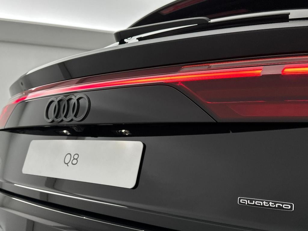 Audi Q8 55 tfsi e quattro pro line s