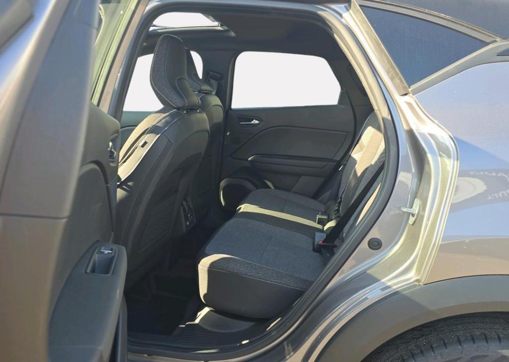 Renault Captur 1.8 e-tech full hybrid 160 techno - two-tone kleurstelling /