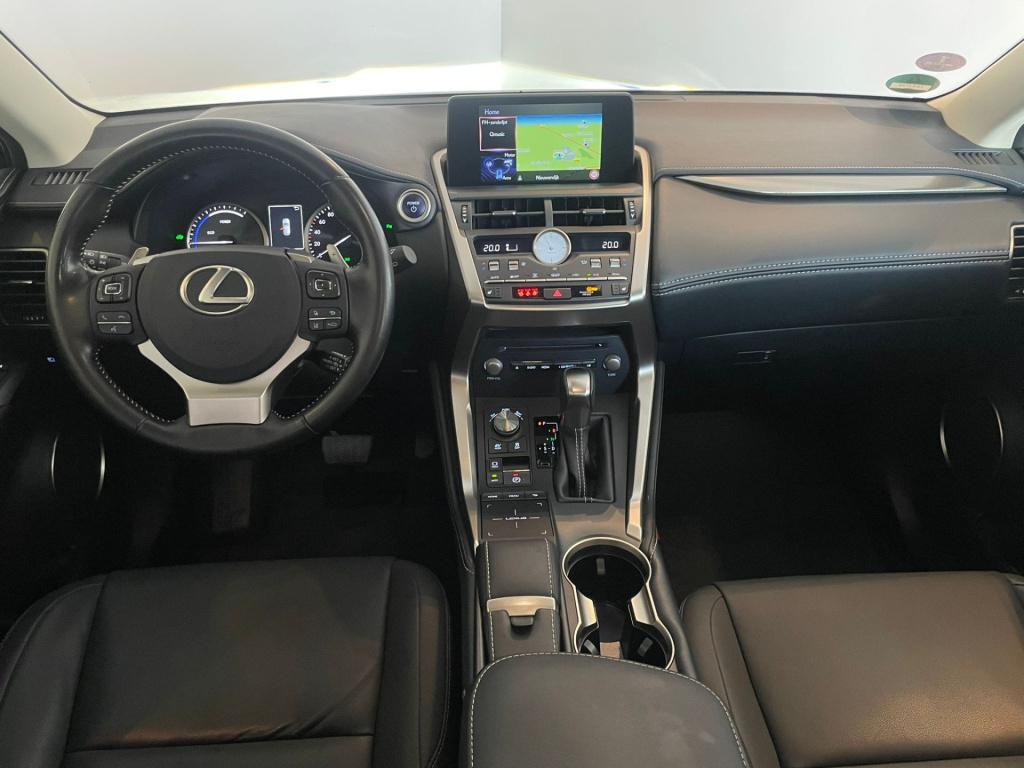 Lexus Nx 300h awd business line