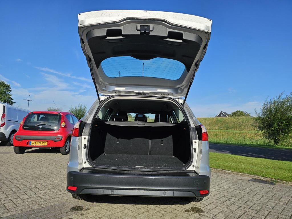 Ford Focus wagon 1.6 ti-vct titanium