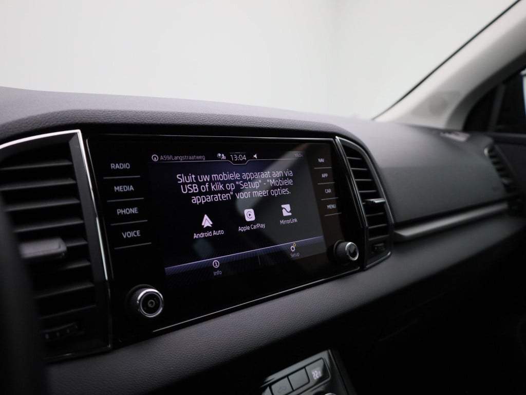 Skoda Karoq 1.0 tsi business edition | navigatie | apple carplay / android 