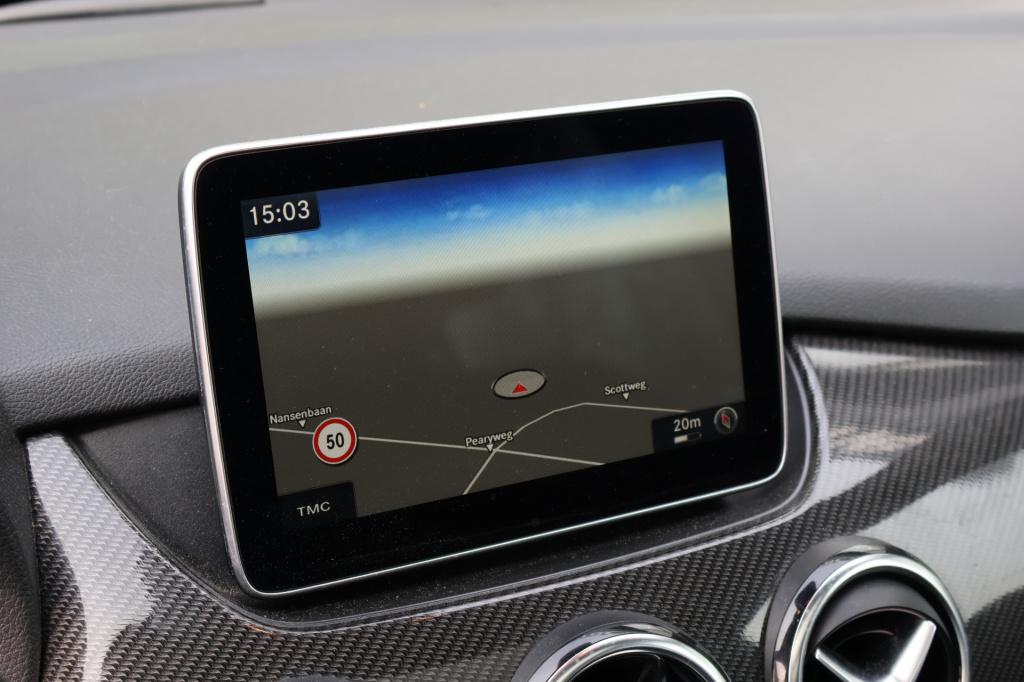 Mercedes-Benz B-Klasse 200 d amg line prestige l panoramadak l distronic l 