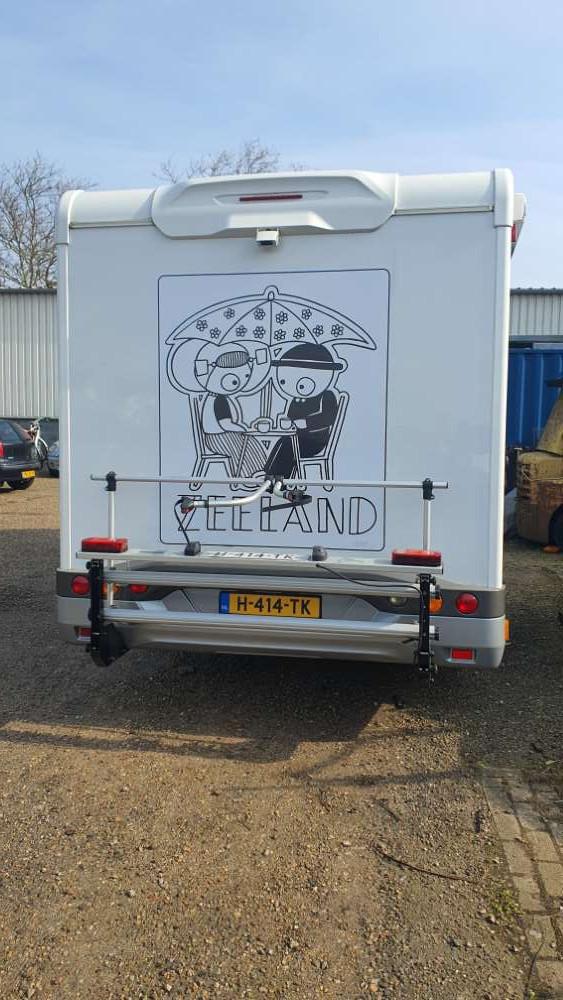 Elnagh T-Loft 530 2019 - Lengtebedden - Automaat - Fietsendrager op chassis