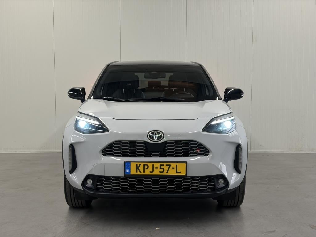 Toyota Yaris Cross 1.5 hybrid gr sport| jbl| stoelverw.| carplay| a.camera|