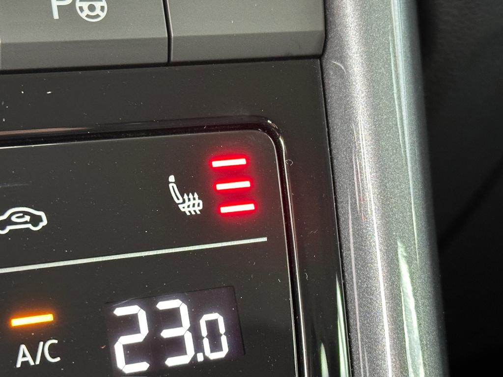 Volkswagen T-roc 1.5 tsi 150pk dsg style carplay | camera | keyless | elek.