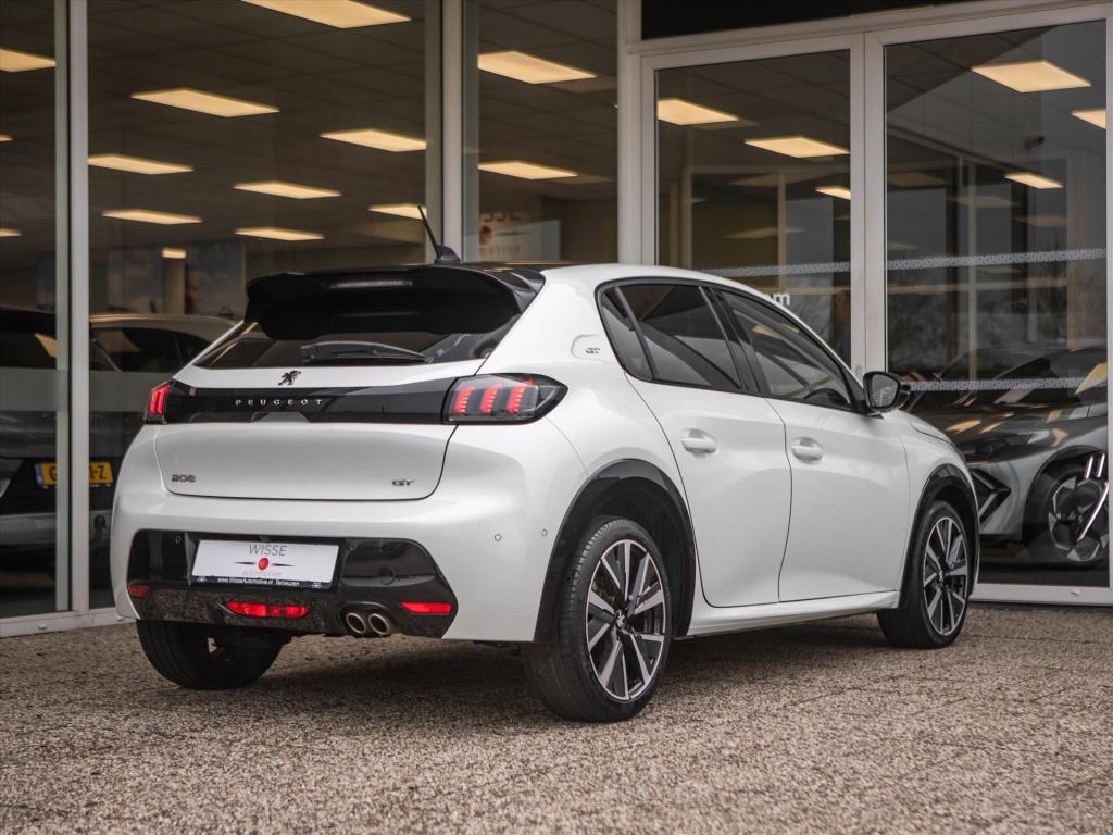 Peugeot 208 1.2 puretech 130pk gt automaat