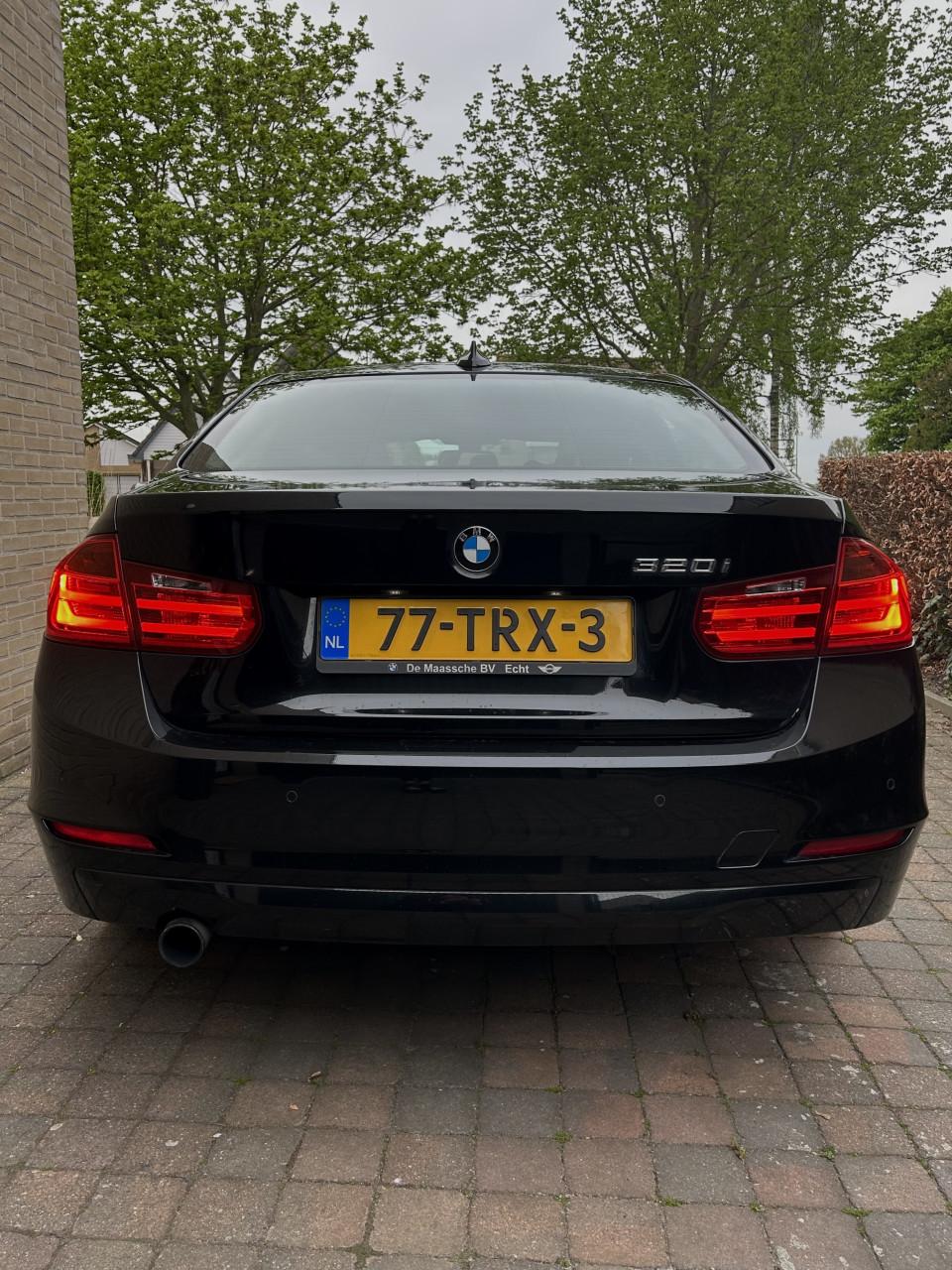 BMW 3-Serie 2.0IX 320 135KW Aut8 (f30) 2012 Zwart