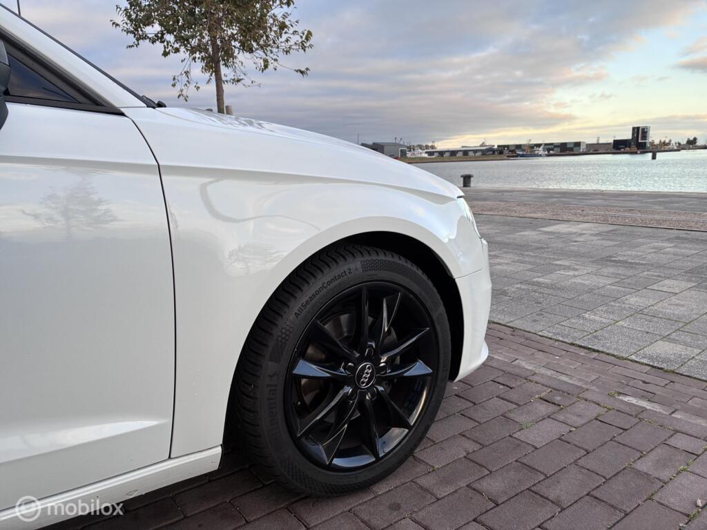 Audi A3 Sportback 1.4 TFSI CoD Pro Line km161.827 Nap 5deurs BJ2013