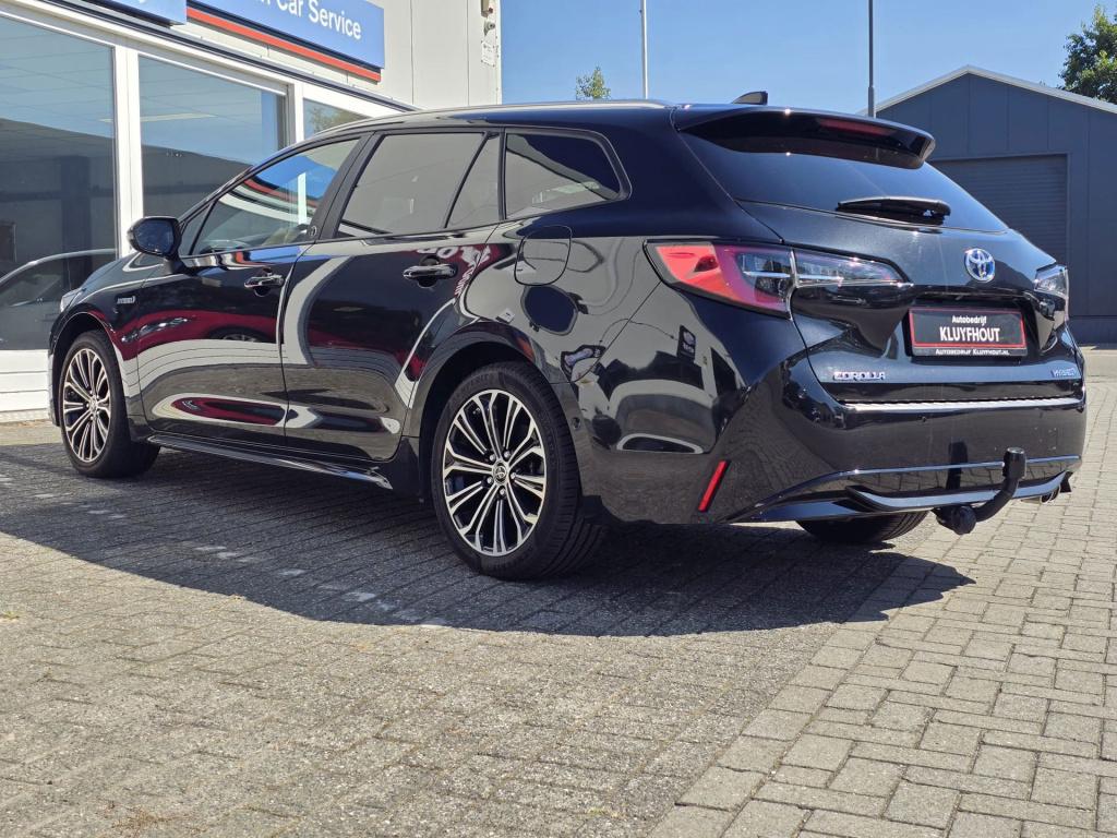 Toyota Corolla Touring Sports 2.0 hybrid dynamic