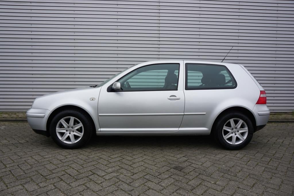 Volkswagen Golf 1.6-16v ocean airco / elektr. ramen / trekhaak / nap / apk 