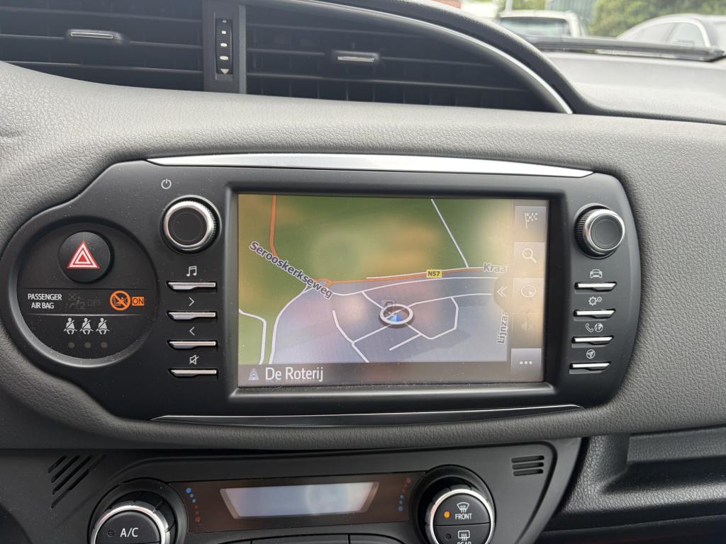 Toyota Yaris 1.5 hybrid aspiration automaat | nav | camera