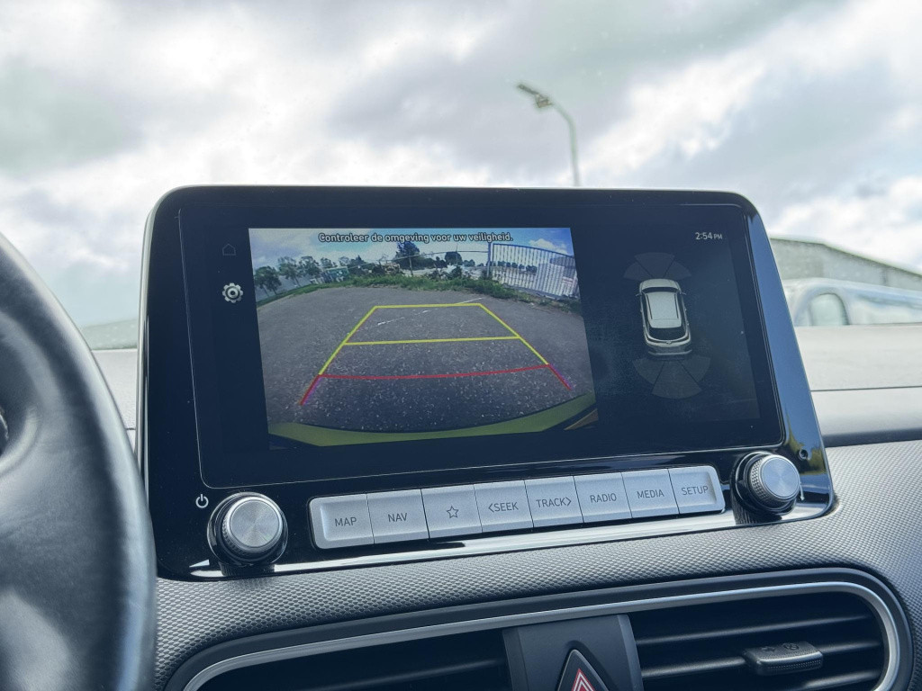 Hyundai Kona ev premium 64 kwh 3-fase lader | navigatie | stoelventilatie +