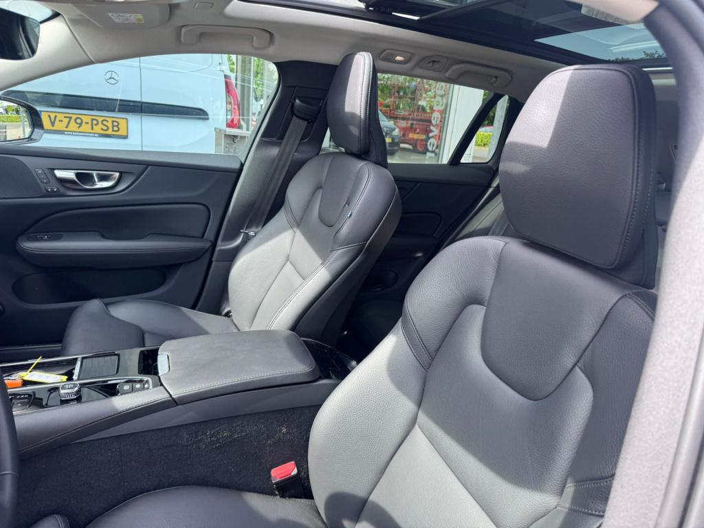 Volvo V60 2.0 t6 recharge awd inscription expression