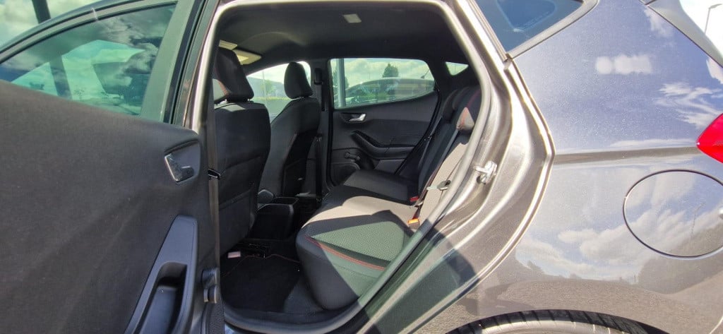 Ford Fiesta 1.0 ecoboost st-line | navi | carplay | cruise control | parkee