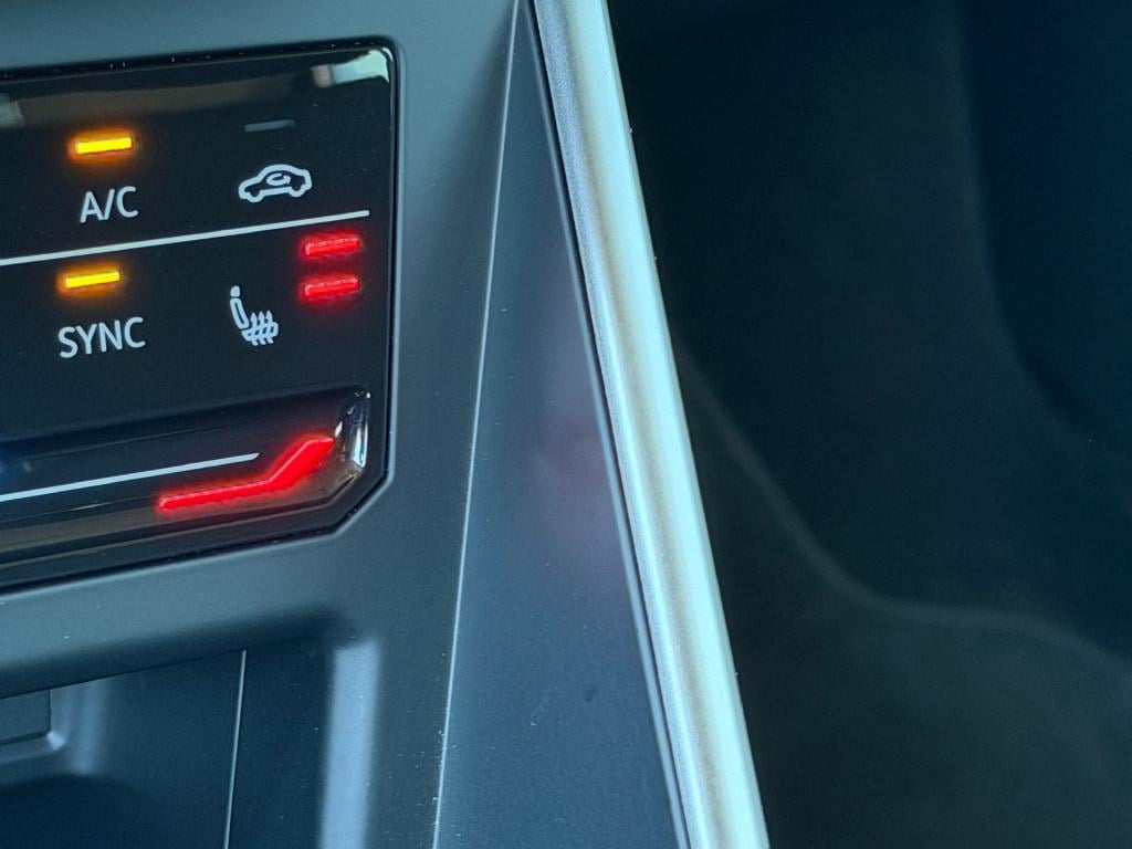 Volkswagen Polo 1.0 tsi life | climate | 4-season | stoelverwarming | carpl