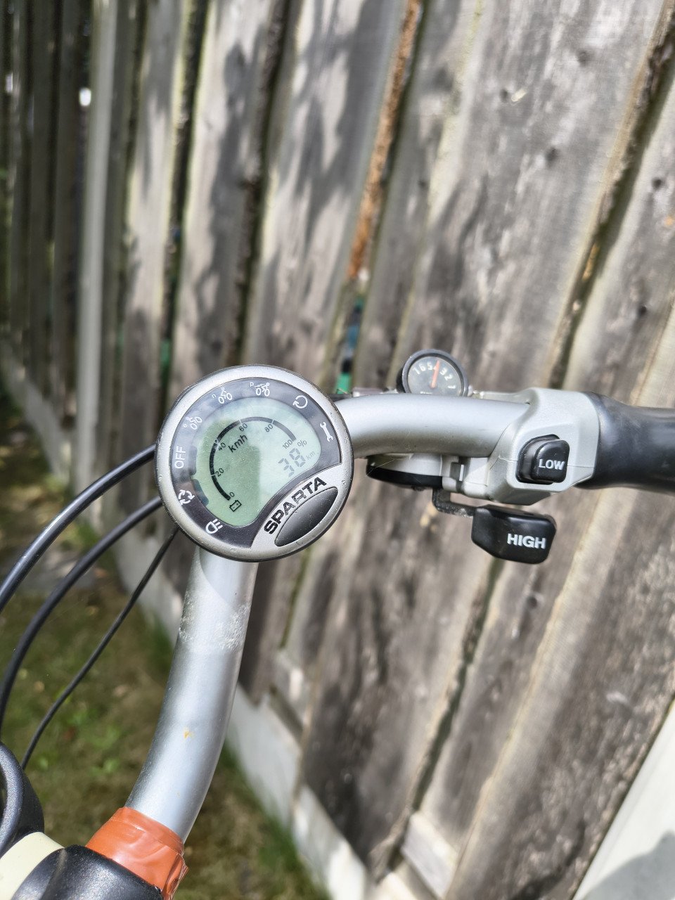 Prachtige blauwe elektrische Sparta damesfiets. Opknapper!