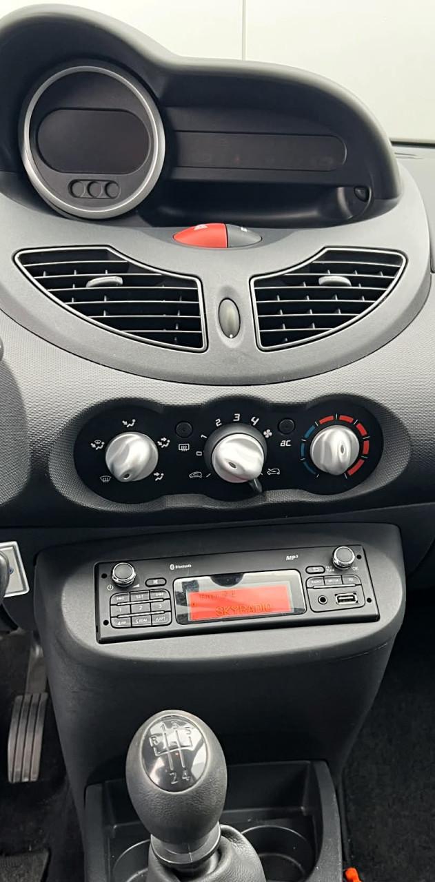 Renault Twingo II 1.2 16V bouwj. 06-2012 met 110.163 km NAP