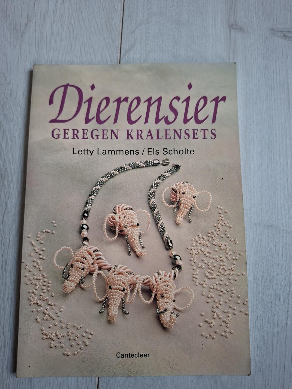 Opruiming nieuwe hobby boekjes