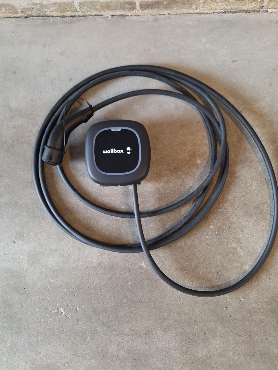 Wallbox Pulsar Max laadpaal met 7m kabel en Tibber Pulse P1 meter